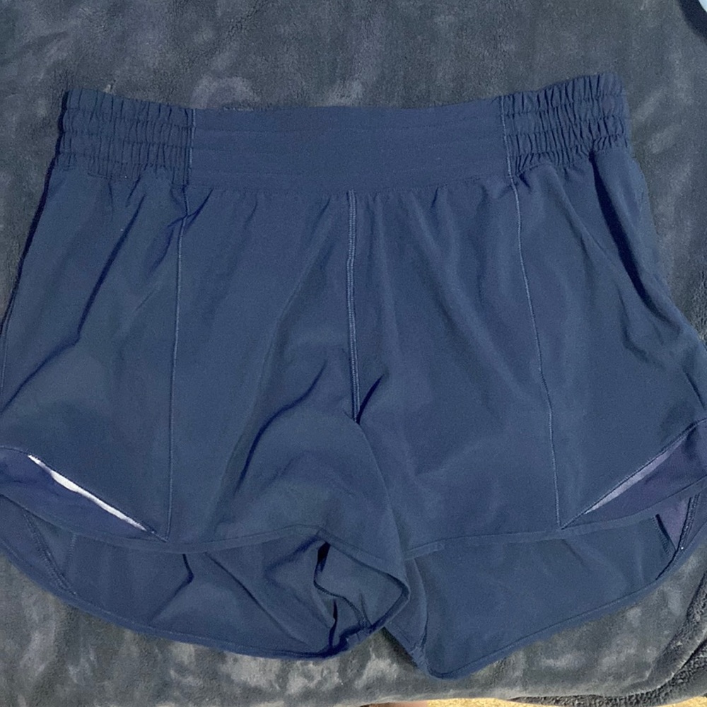 Lululemon Hotty Hot short size 10 Tall.
